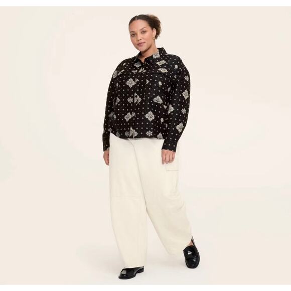 Women's Bandana Print Button-Down Long Sleeve Collared Utility Shirt - XXL - Picture 3 of 3